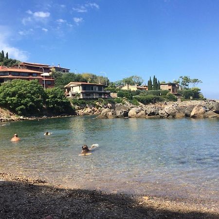Appartamento "Casa Girasole" Con Accesso Diretto Alla Spiaggia Порто Санто Стефано Екстериор снимка
